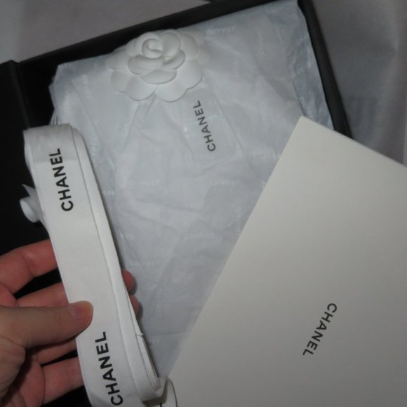 CHANEL Business Affinity Bag Medium In Navy Caviar Leather - Picture 16 of 16